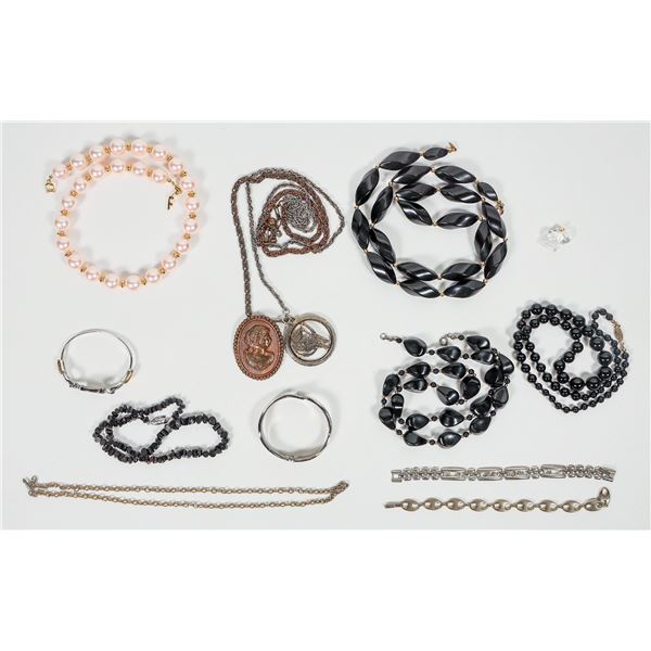 Necklaces (9) and Bracelets (4) [193618]