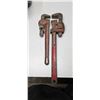 Image 1 : 2 pipe wrenches