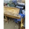Image 7 : Solid wood cabinet maker's work bench with side and end vises