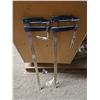 Image 2 : 2-32" steel bar clamps