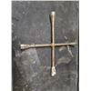 Image 1 : 4-WAY TIRE IRON LUG WRENCH