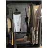 Image 3 : DEWALT CASE WITH VARIOUS KNIFES.