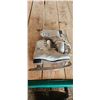 Image 1 : female size 3 figure skates