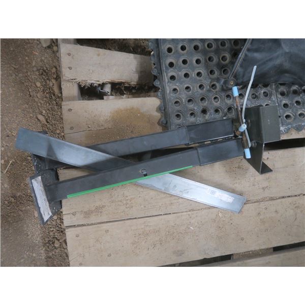 RV slide-out supports