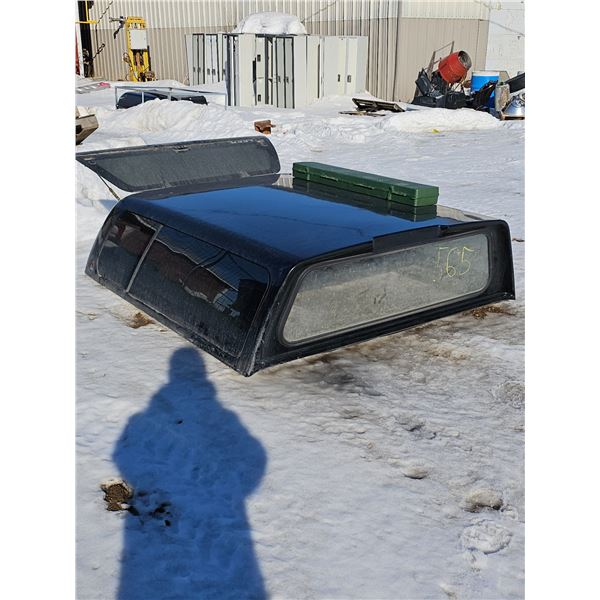 Leer Truck Cap 6.5'- 2007-2013 GMC Sierra, but was on a 2012 Silverado