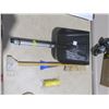 Image 1 : shovel, snow brush, male and female cord ends