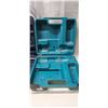 Image 2 : empty Makita case and empty master craft case