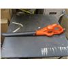 Image 4 : black and decker blower, with battery and charger
