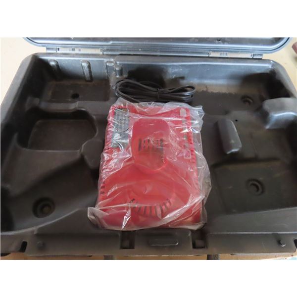 snap on battery charger *brand new* in hard case