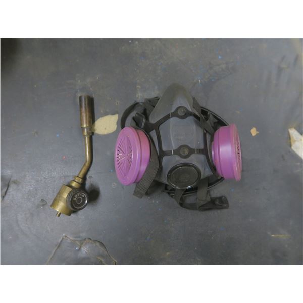 half mask respirator and welding nozzle
