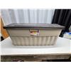 Image 1 : Rubbermaid Bin - 42.2"x21"x16.6"