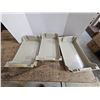 Image 1 : 3 - Plastic Trays