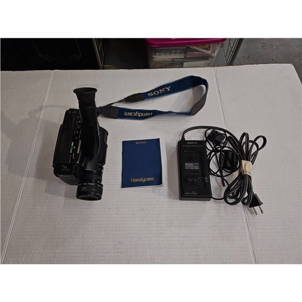 Sony Handycam Video 8 & Bag