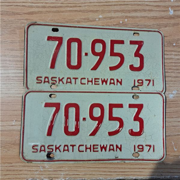 licence plate Sask 1971 5 digit pair