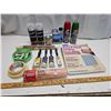 Image 1 : Box of Misc Paint Supplies