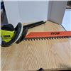 Image 2 : Ryobi hedge trimmer