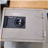 Image 1 : Small safe 16"W-14"L-13"H