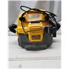 Image 2 : DeWalt shop vacuum