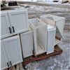 Image 4 : Set of 12 white cabinets 8 bottoms and 4 tops