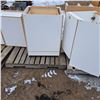 Image 6 : Set of 12 white cabinets 8 bottoms and 4 tops