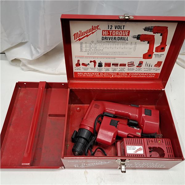 Milwaukee high torque drill with battery and charger