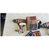 Image 2 : 3 RIDGID CORDLESS DRILL AND CHARGER, NO BATTERIES