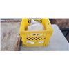 Image 2 : 8 ALUMINUM BAKERS TRAYS AND 6 DOUGH COVER SHEETS