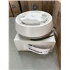 Image 2 : 10 NEW SMOKE DETECTORS