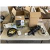 Image 1 : 2 BOXES OF POWER BARS AND EXTENSION CORDS