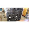 Image 1 : 20 BLACK MILK CRATES
