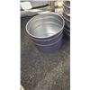 Image 2 : 14 METAL BUCKETS