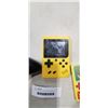 Image 2 : XBOX CONTROLLER AND 2 HANDHELD GAMES