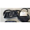 Image 3 : 4 LEATHER PURSES