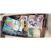 Image 3 : TRAY OF COLLECTIBLE ITEMS