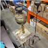 Image 2 : ANTIQUE BRASS FLOOR LAMP WITH BRADLEY AND HUBBARD BANQUET LAMP, NEEDS REPAIRS