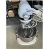 Image 2 : KITCHENAID STAND MIXER WITH STAINLESS BOWL