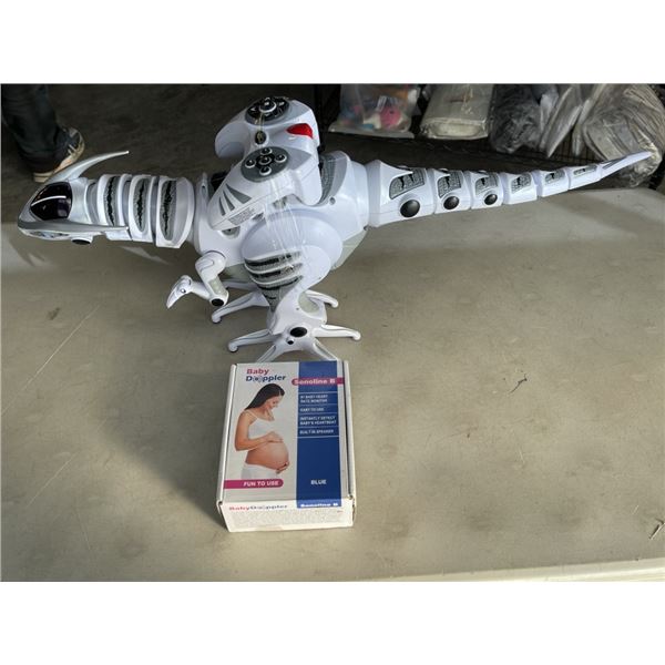 REMOTE CONTROL T-REX AND BABY DOPPLER