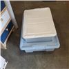 Image 3 : 2 UNDER BED STORAGE BINS