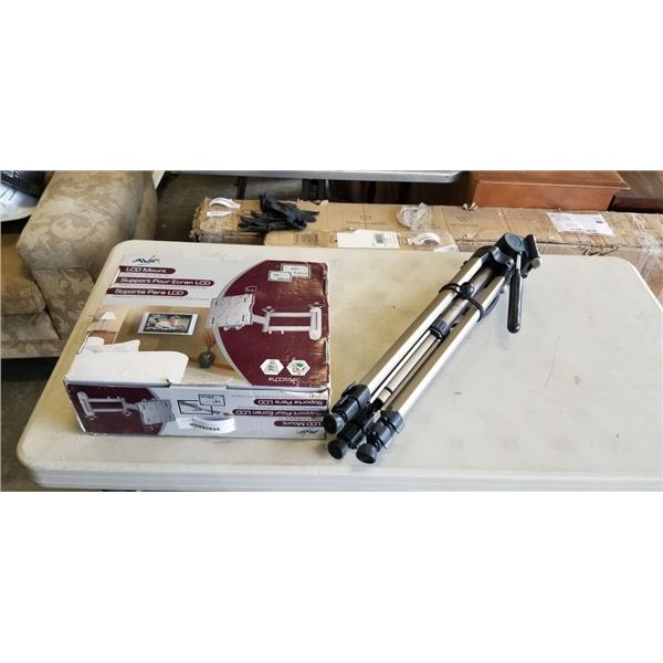 HEAVY DUTY TV MOUNT AND TRIPOD