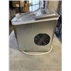 Image 2 : INSIGNIA 26LB ICE MAKER TESTED AND WORKING