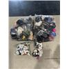 Image 1 : 2 BAGS FULL OF INDIVIDUAL BLUETOOTH EARBUDS INCLUDING APPLE, AND 2 BAGS OF AIRPOD AND BLUETOOTH EARB