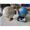 Image 1 : ADVENTURE GLOBE AND REGULAR GLOBE