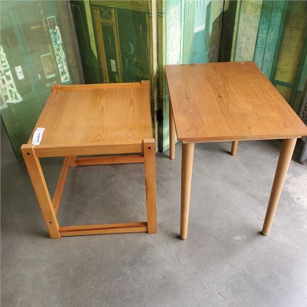 2 VINTAGE END TABLES ONE HAS SLOTS FOR TV TRAYS TO SLIDE IN UNDERNEATH
