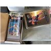 Image 2 : LOT OF HOCKEY AND BASEBALL TRADING CARDS
