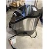 Image 2 : INSTANT POT VORTEX PLUS 6QT AIR FRYER - TESTED WORKING, RETAIL $188