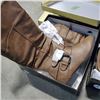 Image 2 : 2 NEW PAIRS OF LEATHER BOOTS SIZE 5.5 AND 5