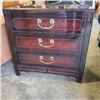 Image 2 : WHITE OF MEBANE CHERRYWOOD 2 DOOR DRESSER