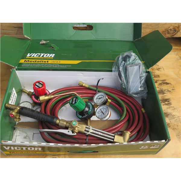 (10472086) Victor Medalist 350 Heavy Duty Cutting & Welding System