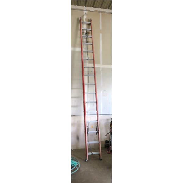 (10133255) 2019 Louisville FE3232 Extension Ladder, 32 Feet