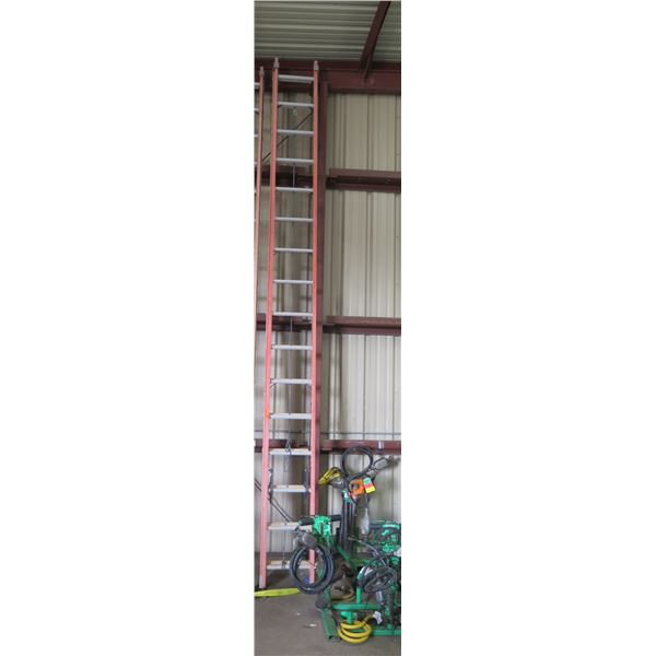 (10133254) 2019 Louisville FE3232 Extension Ladder, 32 Feet